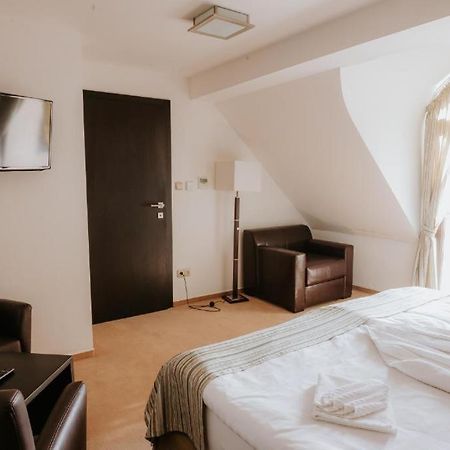 Hotel Bonaparte Kosice Exterior photo