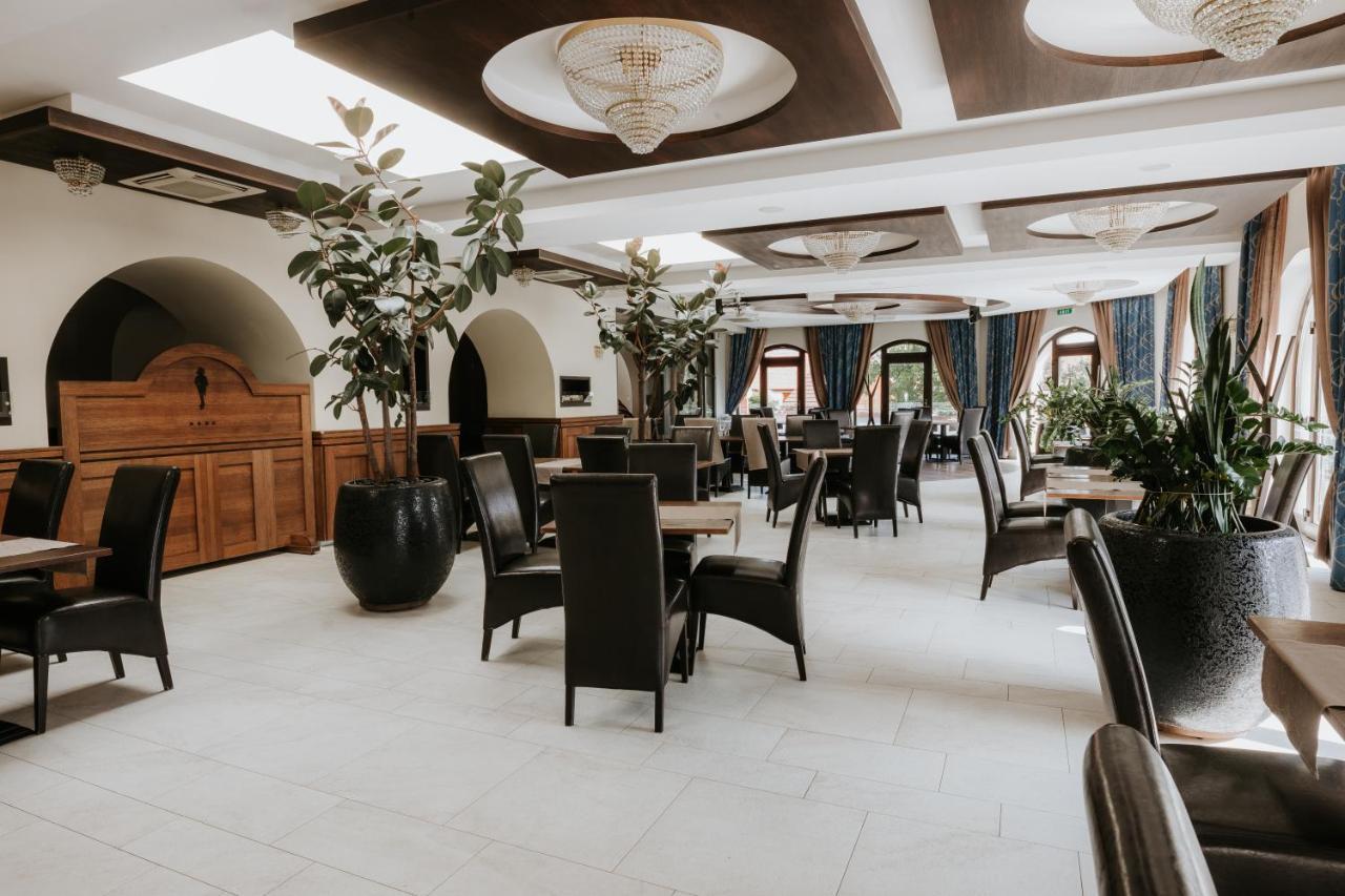Hotel Bonaparte Kosice Exterior photo