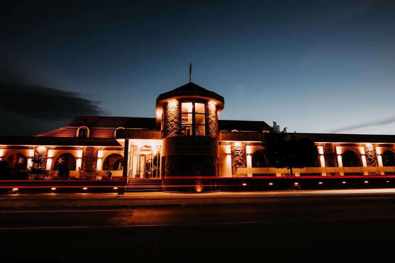 Hotel Bonaparte Kosice Exterior photo