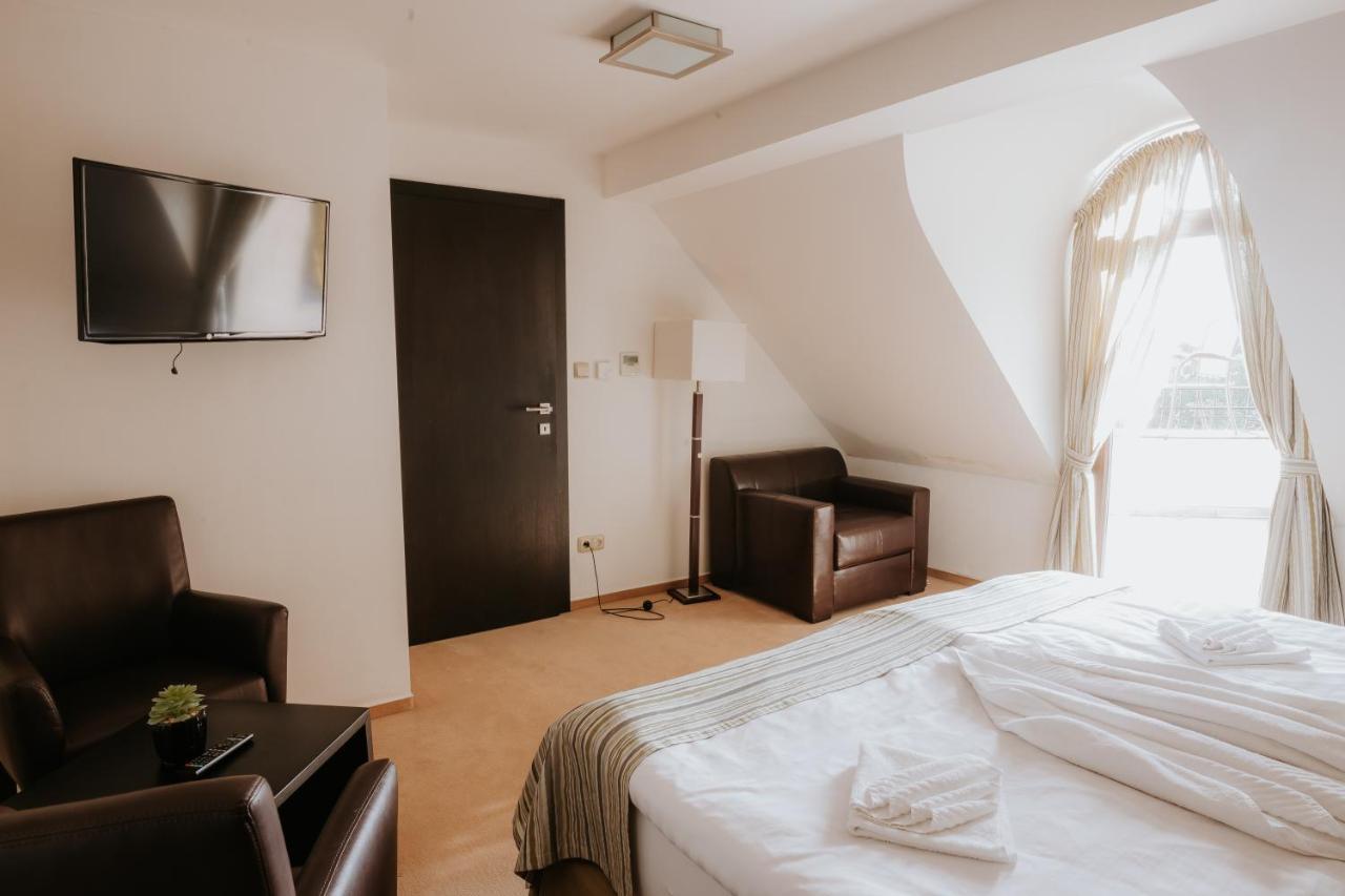 Hotel Bonaparte Kosice Exterior photo