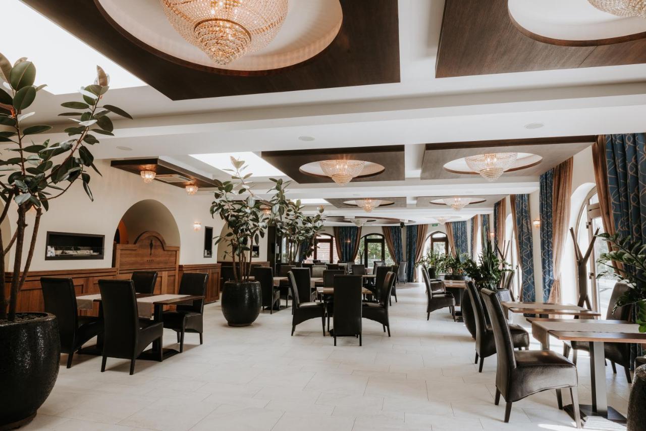 Hotel Bonaparte Kosice Exterior photo