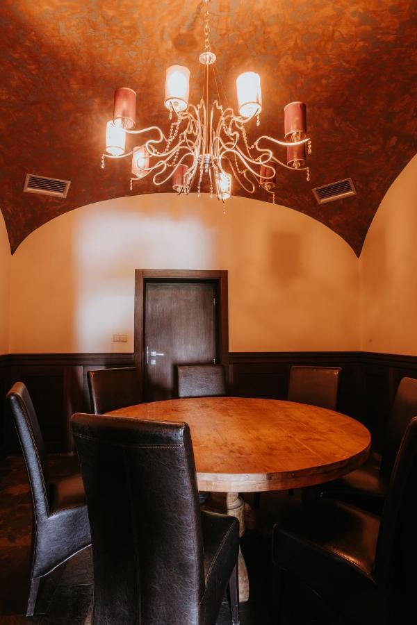 Hotel Bonaparte Kosice Exterior photo