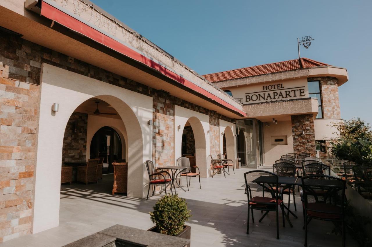Hotel Bonaparte Kosice Exterior photo